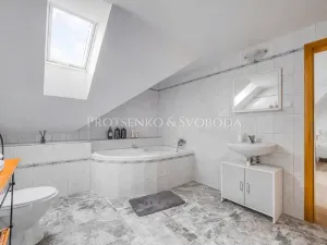 Prodej rodinného domu, Záhoří, 252 m2