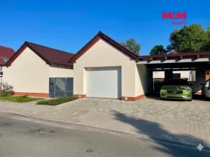 Pronájem garáže, Hradec Králové - Svinary, 28 m2