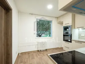 Pronájem bytu 3+1, Nové Město nad Metují, Nad Stadionem, 74 m2