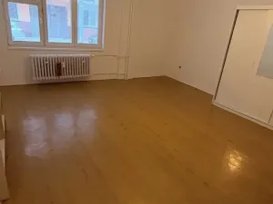 Pronájem bytu 2+kk, Pardubice, Sladkovského, 45 m2