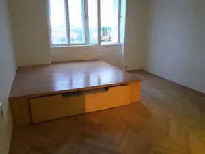 Pronájem bytu 1+1, Praha - Vinohrady, Kouřimská, 44 m2