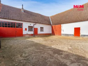 Prodej rodinného domu, Hostim, 130 m2
