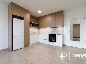 Pronájem bytu 2+kk, Olomouc, Milana Ticháka, 56 m2