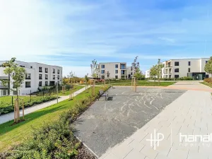 Pronájem bytu 2+kk, Olomouc, Milana Ticháka, 56 m2