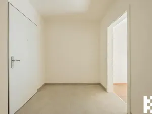 Prodej bytu 1+kk, Praha - Satalice, Za Novákovou zahradou, 33 m2
