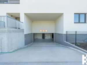 Prodej bytu 1+kk, Praha - Satalice, Za Novákovou zahradou, 33 m2