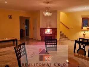 Pronájem rodinného domu, Šestajovice, Ve Skále, 160 m2