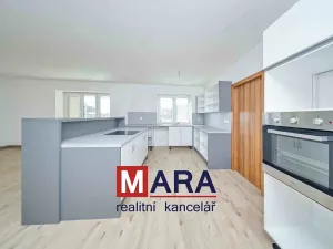 Prodej rodinného domu, Červená Voda, 380 m2