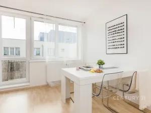 Prodej bytu 2+kk, Praha - Hostavice, U Hostavického potoka, 55 m2