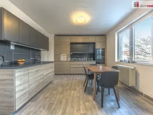 Prodej rodinného domu, Praha - Horní Počernice, Spojenců, 209 m2