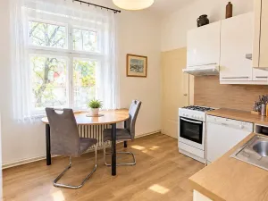 Pronájem bytu 4+1, Praha - Strašnice, Běchovická, 138 m2