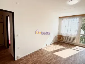 Prodej bytu 2+kk, Praha - Kobylisy, Chabařovická, 45 m2