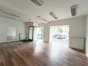 Pronájem obchodního prostoru, Hradec Králové, třída Karla IV., 90 m2