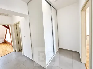 Pronájem bytu 2+kk, Praha - Nové Město, Mlynářská, 72 m2