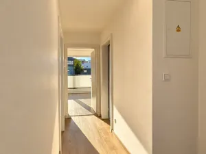 Pronájem bytu 2+kk, Olomouc, Varšavské nám., 45 m2