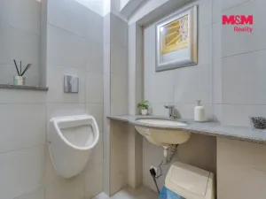 Pronájem obchodního prostoru, Karlovy Vary, Bělehradská, 100 m2