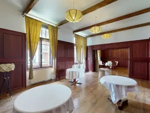 Dražba restaurace, Praha - Holešovice, Jankovcova, 1096 m2