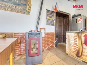 Prodej obchodního prostoru, Hradec Králové - Svinary, Podhůrská, 633 m2