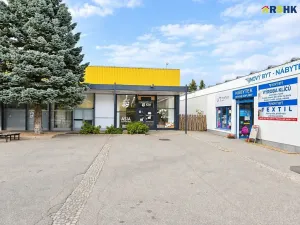 Pronájem obchodního prostoru, Žďár nad Sázavou, nám. Republiky, 150 m2