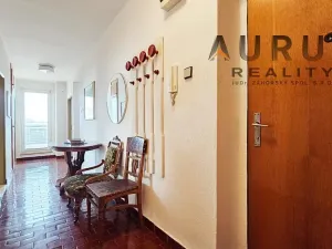 Pronájem bytu 4+1, Praha - Břevnov, Na Petřinách, 105 m2