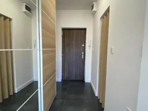 Pronájem bytu 1+kk, Kladno, Unhošťská, 27 m2