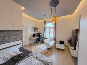 Pronájem bytu 1+1, Praha - Žižkov, Chelčického, 40 m2