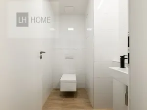 Prodej bytu 2+kk, České Budějovice, Čakovská, 77 m2