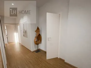 Prodej bytu 3+kk, České Budějovice, Čakovská, 84 m2