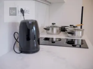 Pronájem bytu 2+kk, Karlovy Vary, 86 m2