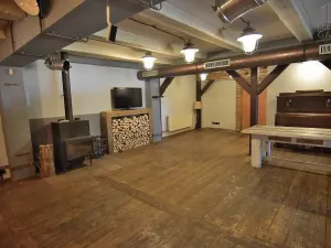 Pronájem restaurace, Čisovice, 181 m2