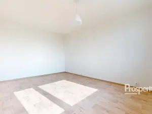 Pronájem bytu 1+1, Ústí nad Labem - Severní Terasa, Kmochova, 33 m2
