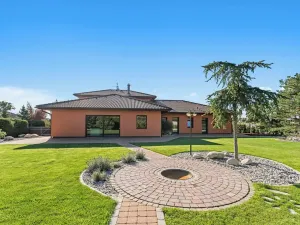 Pronájem kanceláře, Velké Přítočno, 350 m2
