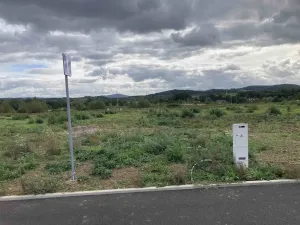 Prodej pozemku, Ostrov, Hroznětínská, 697 m2