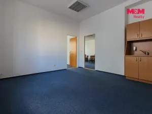 Pronájem kanceláře, Jeseník, nám. Svobody, 66 m2