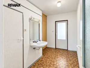 Prodej bytu 4+kk, Praha - Horní Měcholupy, Milánská, 85 m2