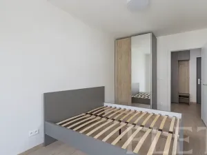 Pronájem bytu 2+kk, Praha - Řeporyje, Haenkeho, 46 m2