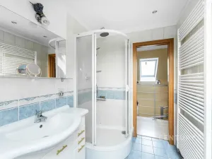 Prodej rodinného domu, Hradištko, V Klících, 240 m2