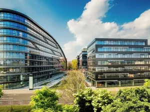 Pronájem kanceláře, Praha - Holešovice, Argentinská, 1300 m2