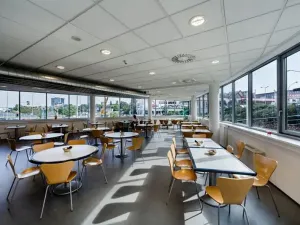 Pronájem kanceláře, Praha - Nusle, Doudlebská, 940 m2