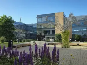 Pronájem kanceláře, Praha, 2540 m2