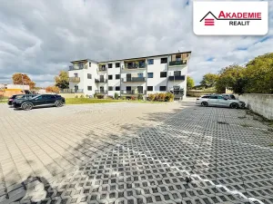 Prodej bytu 2+kk, Rostěnice-Zvonovice, 56 m2