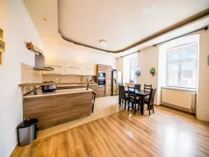 Prodej obchodního prostoru, Kardašova Řečice, nám. J. Hrubého, 550 m2