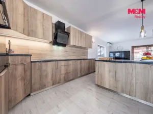 Prodej rodinného domu, Úvaly, Smrková, 232 m2
