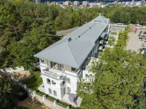 Prodej bytu 4+kk, Praha, Mezitraťová, 105 m2