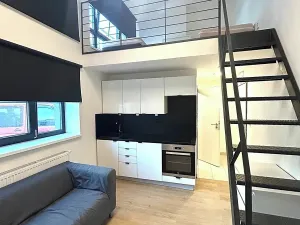 Pronájem bytu 1+kk, Dlouhopolsko, Poděbradská, 28 m2