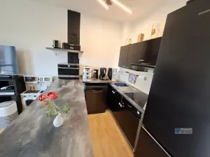 Prodej bytu 2+kk, Jesenice, Cedrová, 57 m2