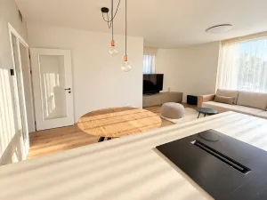 Pronájem bytu 4+kk, Praha - Radlice, U Komína, 119 m2