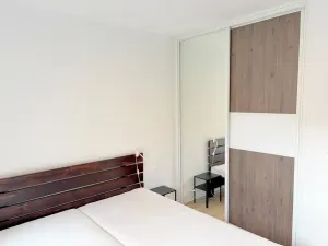 Pronájem bytu 2+kk, Praha - Suchdol, Suchdolské náměstí, 48 m2