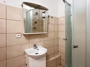 Pronájem bytu 2+kk, Most, Kpt. Jaroše, 41 m2