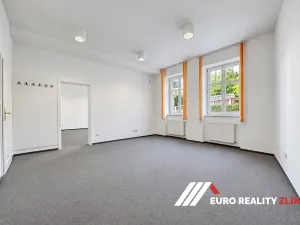 Pronájem vily, Zlín, Vršava I, 477 m2